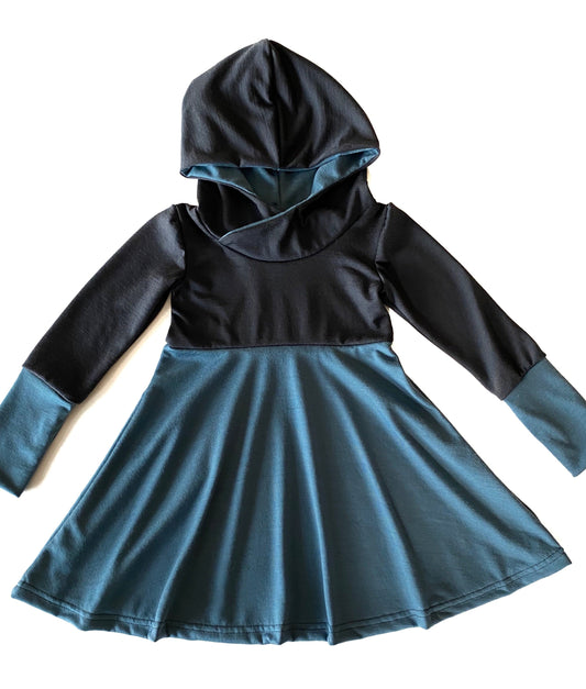 Finland - Endurance Collection Dress w/ Optional Hood